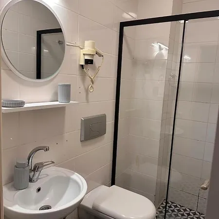 Raya Cihangir Apartment *