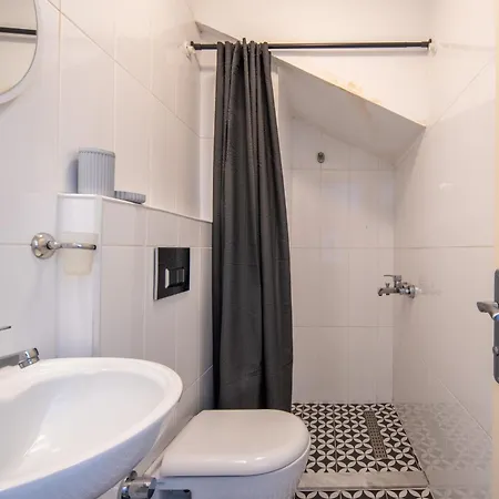 Apartment Raya Cihangir